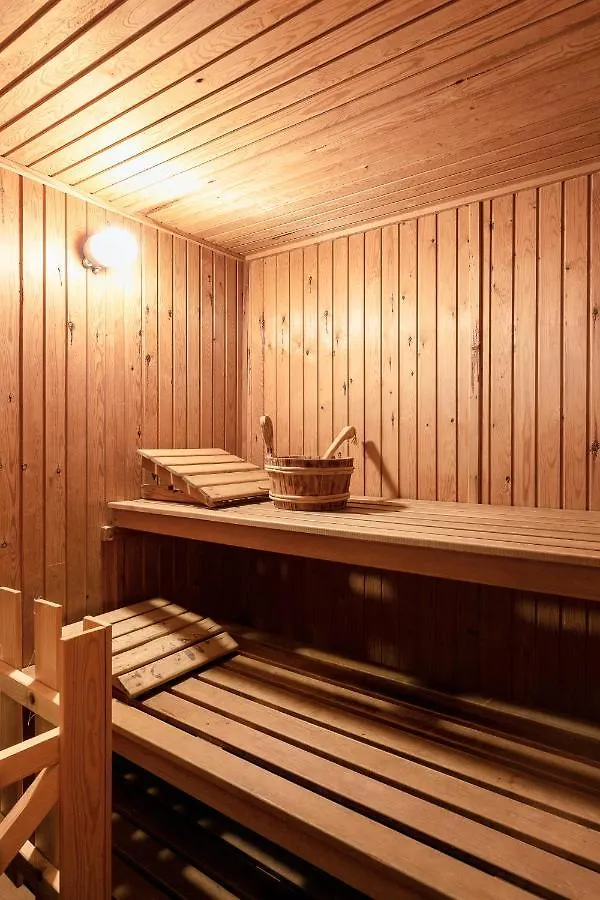 Family 4-Bedroom Villa With Fireplace And Sauna Estocolmo